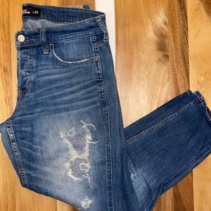 Hollister Vintage Boyfriend Jeans Ripped
